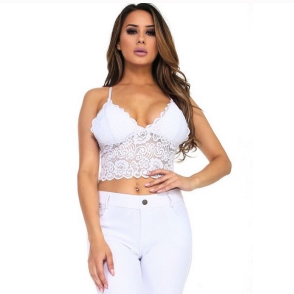 SOLD  Neckline Design Lace Bralette